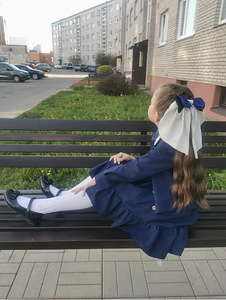 Koolivormi 1. septembri kostüüm (1 foto / 3)