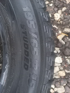 Naastrehvid R15/65/195 Michelin x-ice 2tk ja 2tk kumhod (5 foto / 8)