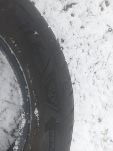 Lamell revhvid R17/60/215 Goodyear Ultragrip ICE SUV (3 foto / 6)