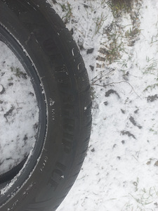 Lamell revhvid R17/60/215 Goodyear Ultragrip ICE SUV (4 foto / 6)