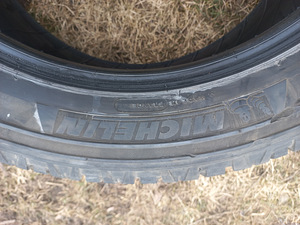 Suverehvid R18/50/235 Michelin Latitude cross (5 foto / 5)