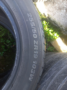 Suverehvid R19/50/255 Kumho (3 foto / 5)