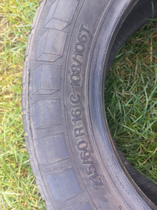 Suverehvid R16/60/215C Vredestein (4 foto / 5)