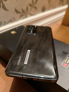 Huawei P40 Pro (2 фото из 2)