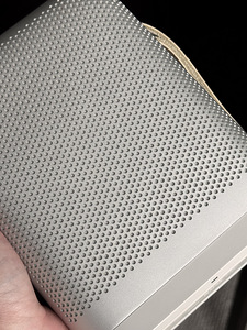 Bang & Olufsen BeoPlay P6 kõlar (7 foto / 7)