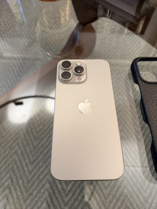 iPhone 16 Pro Max 256 gb natural titanium (6 foto / 7)