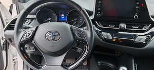 Toyota CHR 1,8 гибрид 2021 (6 фото из 15)