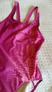 Adidase ujumistrikoo, 152-164cm (2 foto / 4)