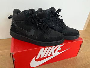 Nike tossud nr 38