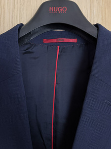 Hugo Boss meeste ülikond + mantel + 2 lipsu (1 foto / 8)