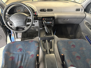 Nissan Serena 1999a (11 foto / 11)