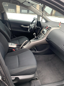 Müüa TOYOTA Auris 2008 täiuslikus seisukorras! (8 foto / 15)
