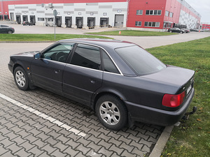 Audi A6 (c4) 2.6 (110kw) (3 foto / 13)