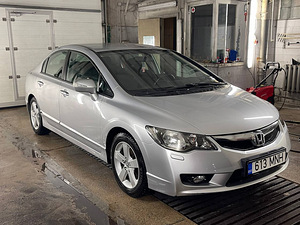 LPG AUTORENT BOLT FOOD WOLT FUDDY TOYOTA (4 foto / 4)