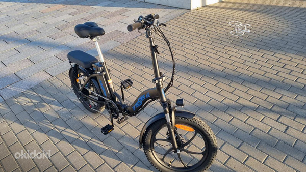 Kokkupandav elektrijalgratas.