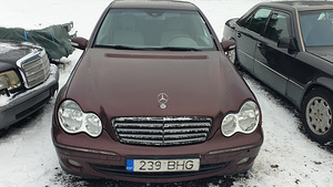 MB c230 2,5l v6 150kw 2006a (4 foto / 12)