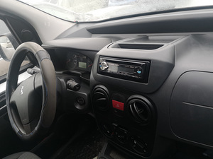 Peugeot Bipper 1,4b (2 foto / 4)