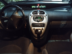 Citroen Xsara Picasso (5 foto / 6)
