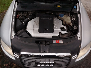 Audi A6 (11 foto / 13)