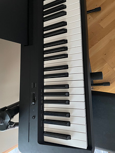 KLAVER YAMAHA P45 UUS (2 foto / 2)
