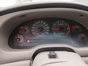 Ford Mustang (14 foto / 15)