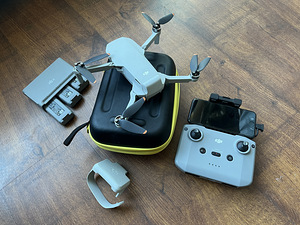 DJI Mini-2 Fly more combo in Sony box (1 foto / 2)