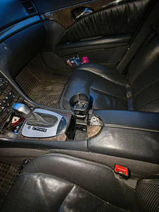 MB Mercedes-Benz W211 E320 CDI varuosadeks (7 foto / 8)