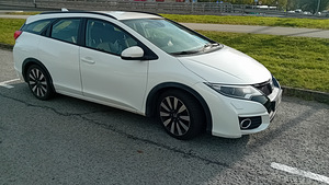 Honda Civic 1,6D 2016 (3 foto / 9)