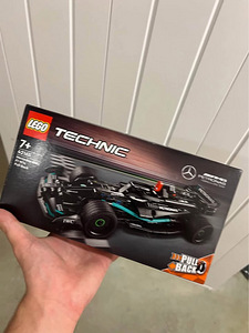 Lego Technic 42165 Mercedes AMG auto (1 foto / 1)