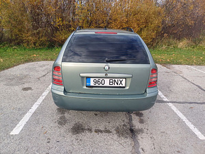 Skoda Octavia (4 фото из 9)