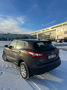Nissan Qashqai 2015 1.6 120kw (3 foto / 9)