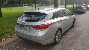 Hyundai i40 1.7 100kW (2 foto / 10)