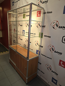 Шкаф-витрина / Vitriinkapp (3 фото из 5)