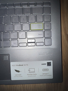 Asus VivoBook 14 (2 foto / 3)
