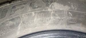 HIFLY kasutatud talverehvid 215/65R16 98H väga heas korras (9 foto / 10)