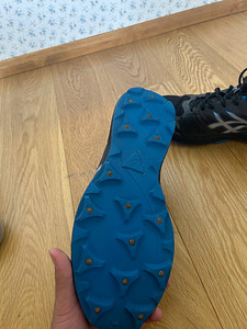 Asics gore tex tossud (3 foto / 4)