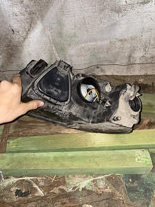 Müüa 2 esituled VW Passat B5 (sedaanile) (3 foto / 4)