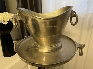 Champagne cooler / Shampuse jahutusnõus (1 foto / 2)