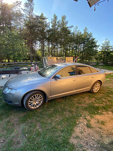 Audi A6 C6 3.2fsi quattro (2 foto / 10)