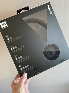 Juhtmega kõrvaklapid JBL Tune 500 Pure Bass (2 foto / 4)
