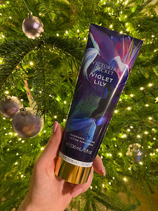 Victoria’s Secret Violet Lily (4 фото из 4)