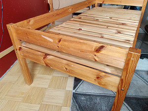Puidust voodi 90x200 (2 foto / 3)