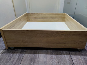 Voodialune pesukast (3 foto / 3)