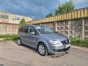 Vw touran (4 foto / 14)