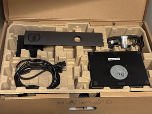 Dell 27 USB-C Monitor - P2720DC (2 foto / 3)