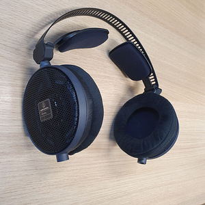 Kõrvaklapid Audio-Technica ATH-R70x (4 foto / 7)