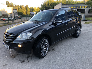 MB ML 320 4matic Airmatic Offroad pakett (1 foto / 8)