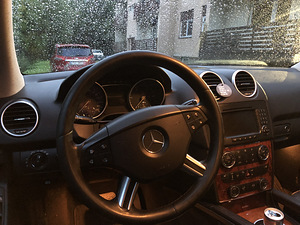 MB ML 320 4matic Airmatic Offroad pakett (8 foto / 8)