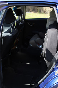 Honda Jazz, 1.4 73kW, bensiin, manuaal, 08/2009 (13 foto / 15)