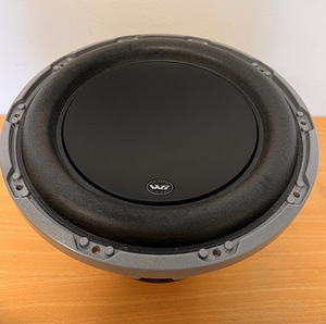 Müüa JL subwoofer + võim (6 foto / 8)